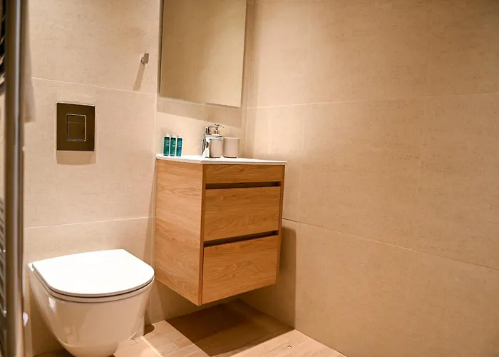 The 1 -nicosia Elite Stay- Gym Pool 24h Concierge Daire