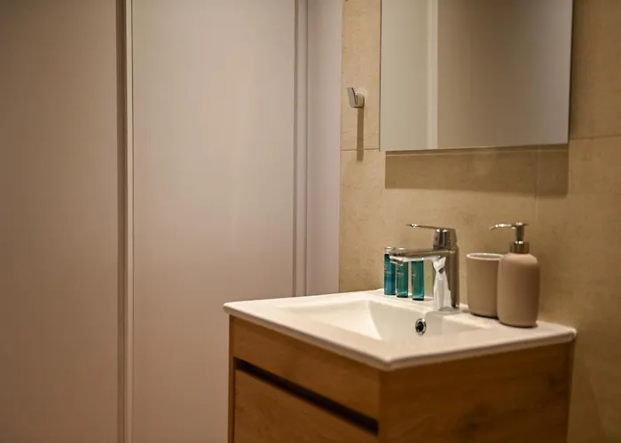 The 1 -nicosia Elite Stay- Gym Pool 24h Concierge Daire Lefkoşa