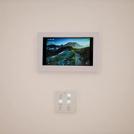 The 1 -nicosia Elite Stay- Gym Pool 24h Concierge Λευκωσία