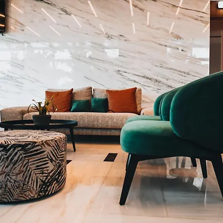 The 1 -nicosia Elite Stay- Gym Pool 24h Concierge * Никосия